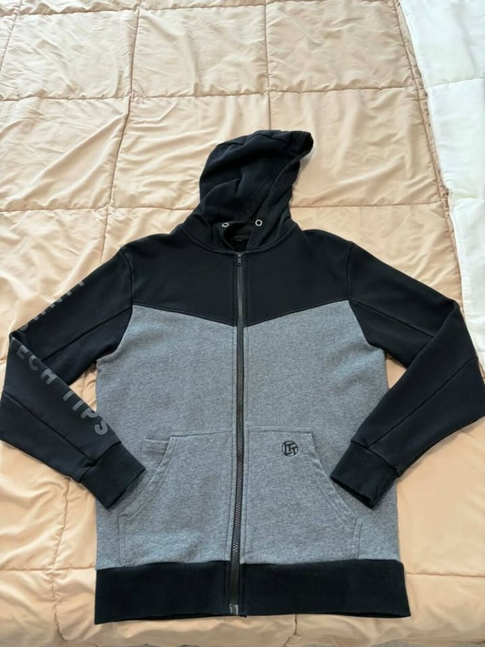 Rare Linus Tech Tips Hoodie Mens Medium Full Zip Black Grey